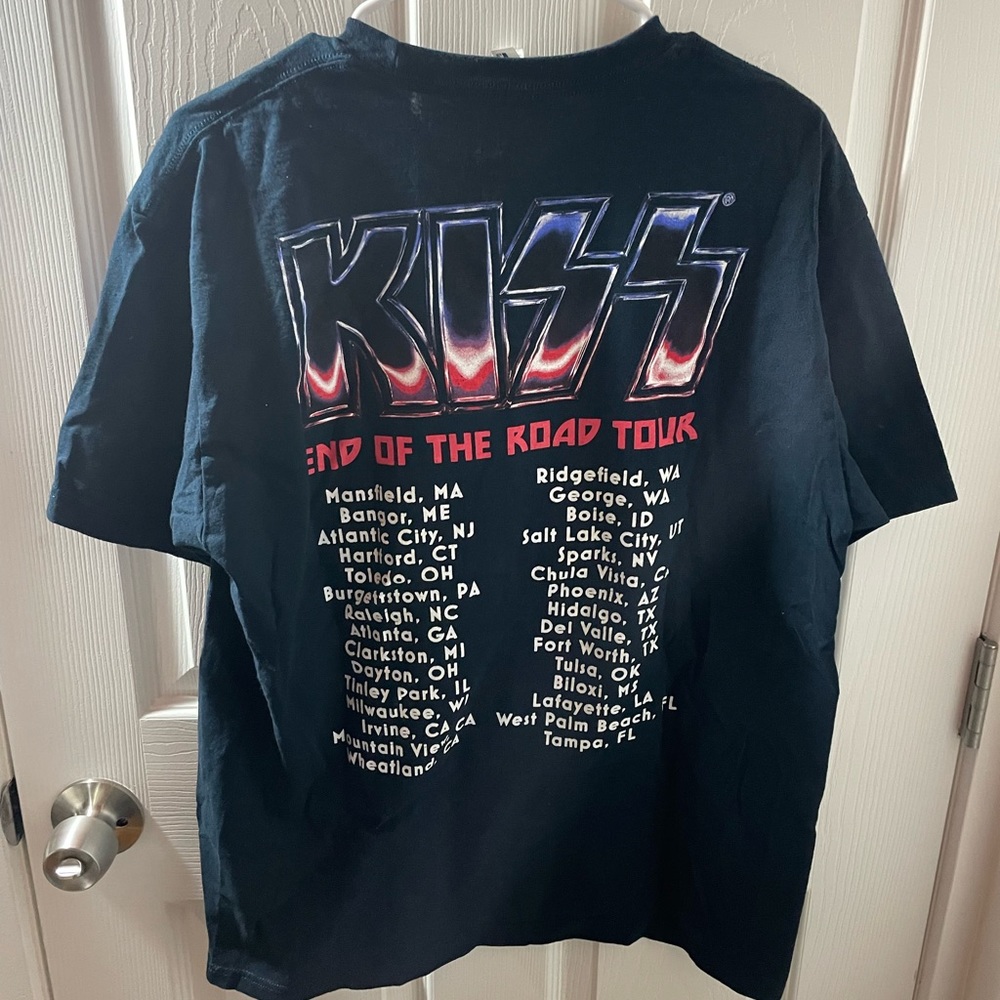 KISS: End Of The Road Tour Shirt - Picture 2 of 3